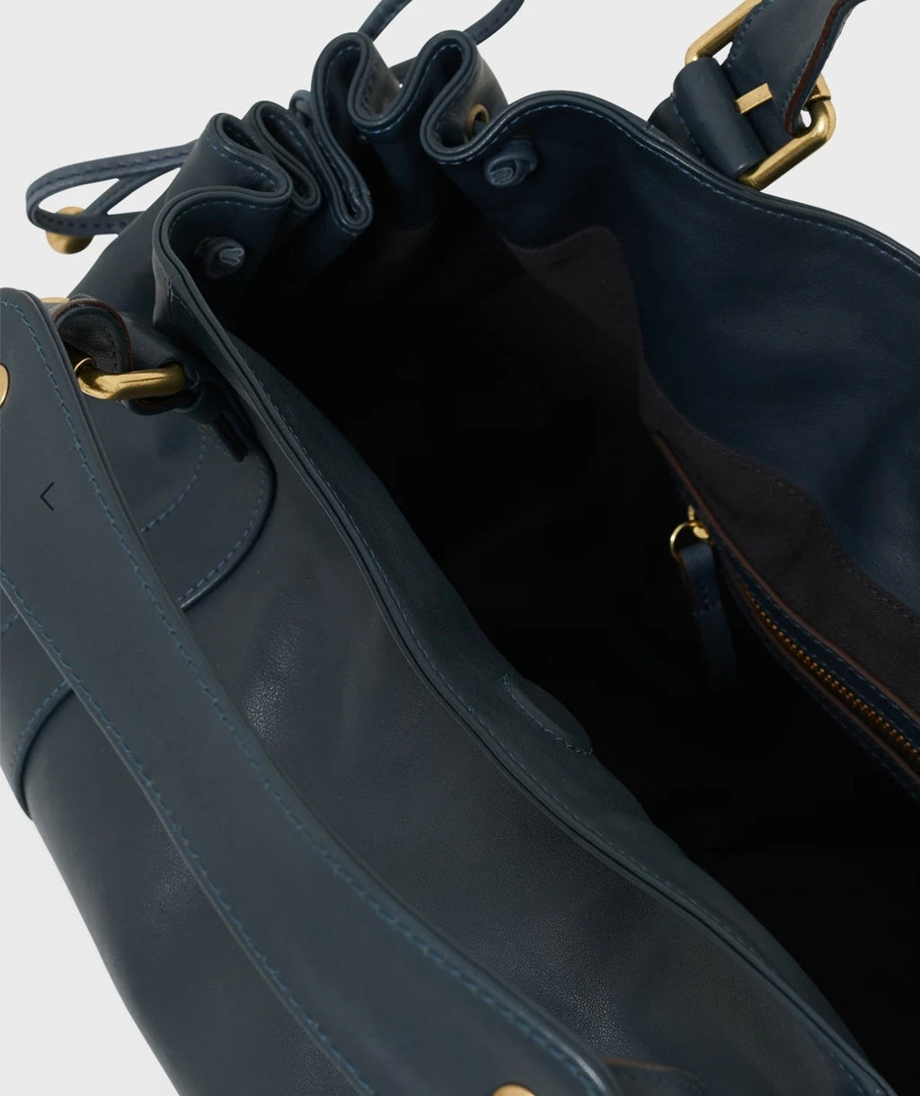 Sac 24 H en cuir Marine