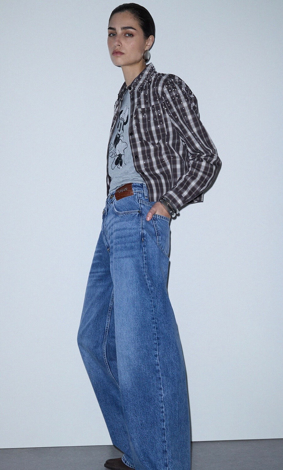 Jean Droit LIU.JO avec ceinture asymétrique AWRY BLUE