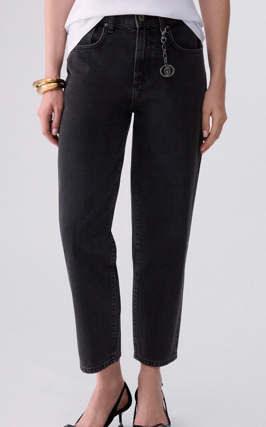Jean Boyfriend LIU.JO avec déchirures Black New strong