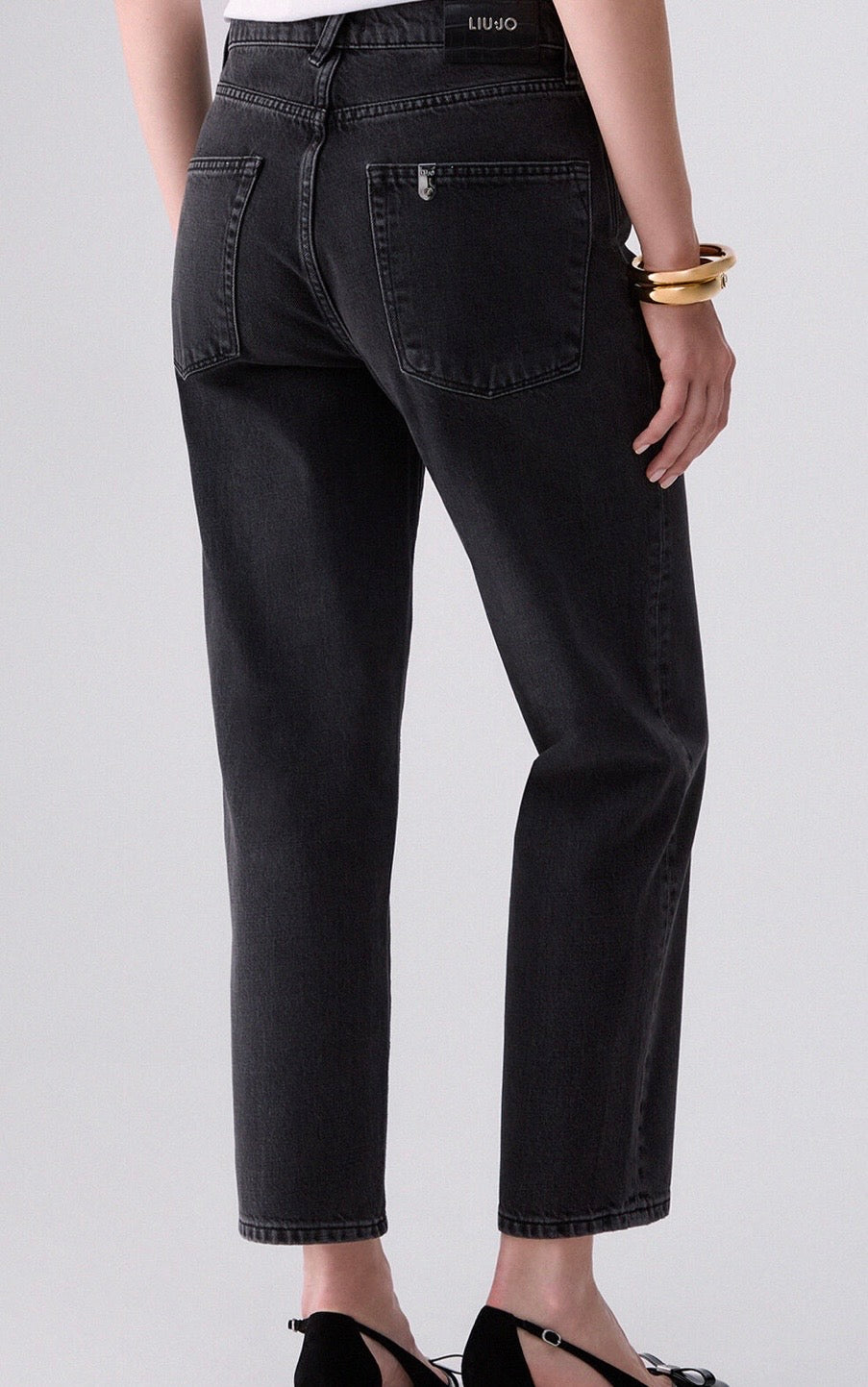 Jean Boyfriend LIU.JO avec déchirures Black New strong